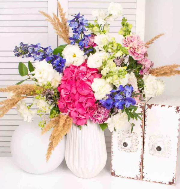 An image of Fresh Flower Arrangements