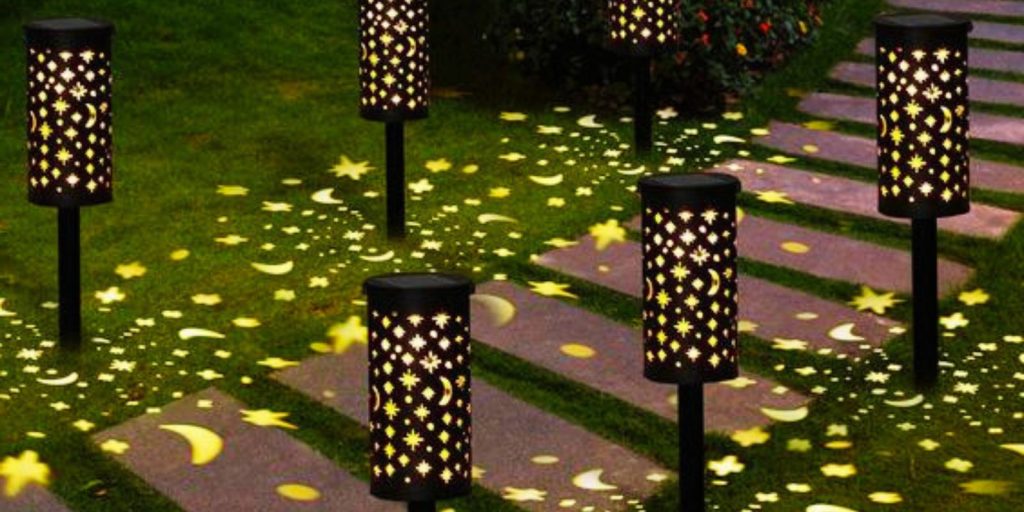 modern pathway lights in front yard landscape